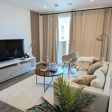 Modernistic 2 Bed - 2 Bath Flat Near Central London Apartment Exterior photo